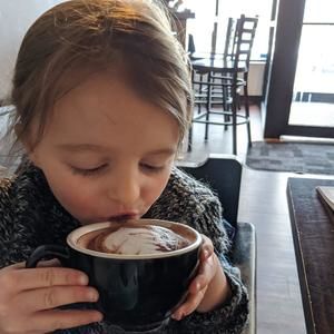 Meet your Posher, Alexandra